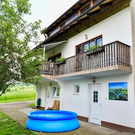 Apartman Leona Rakovica Exterior photo