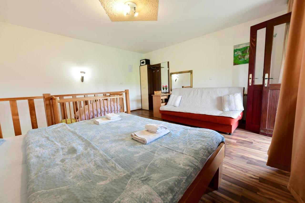 Apartman Leona Rakovica Exterior photo